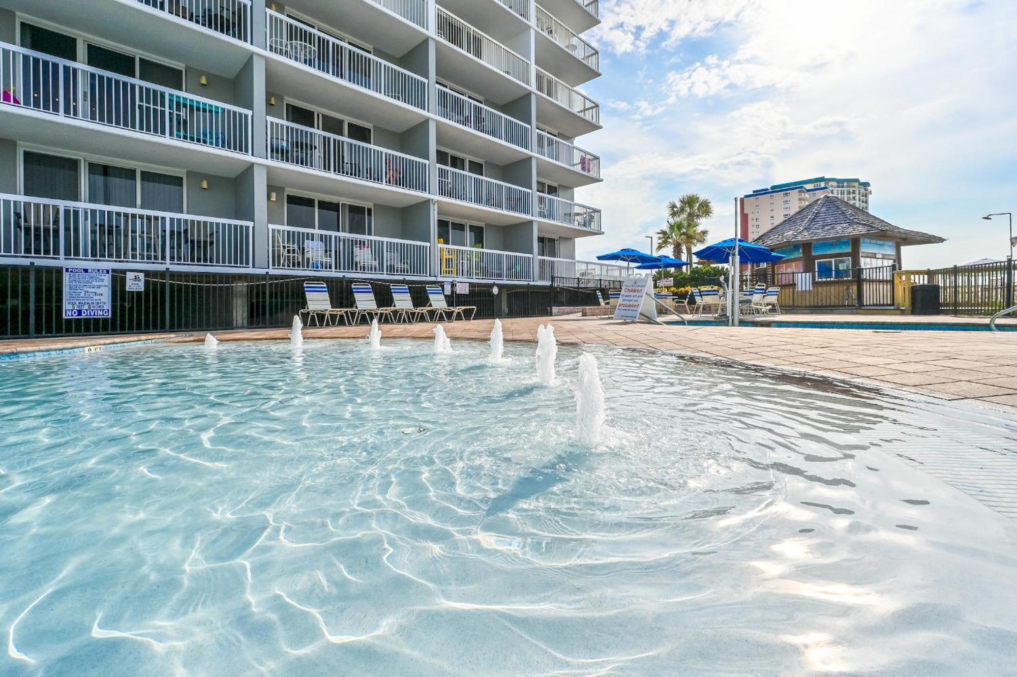 Pelican Beach Resort Destin Exterior photo