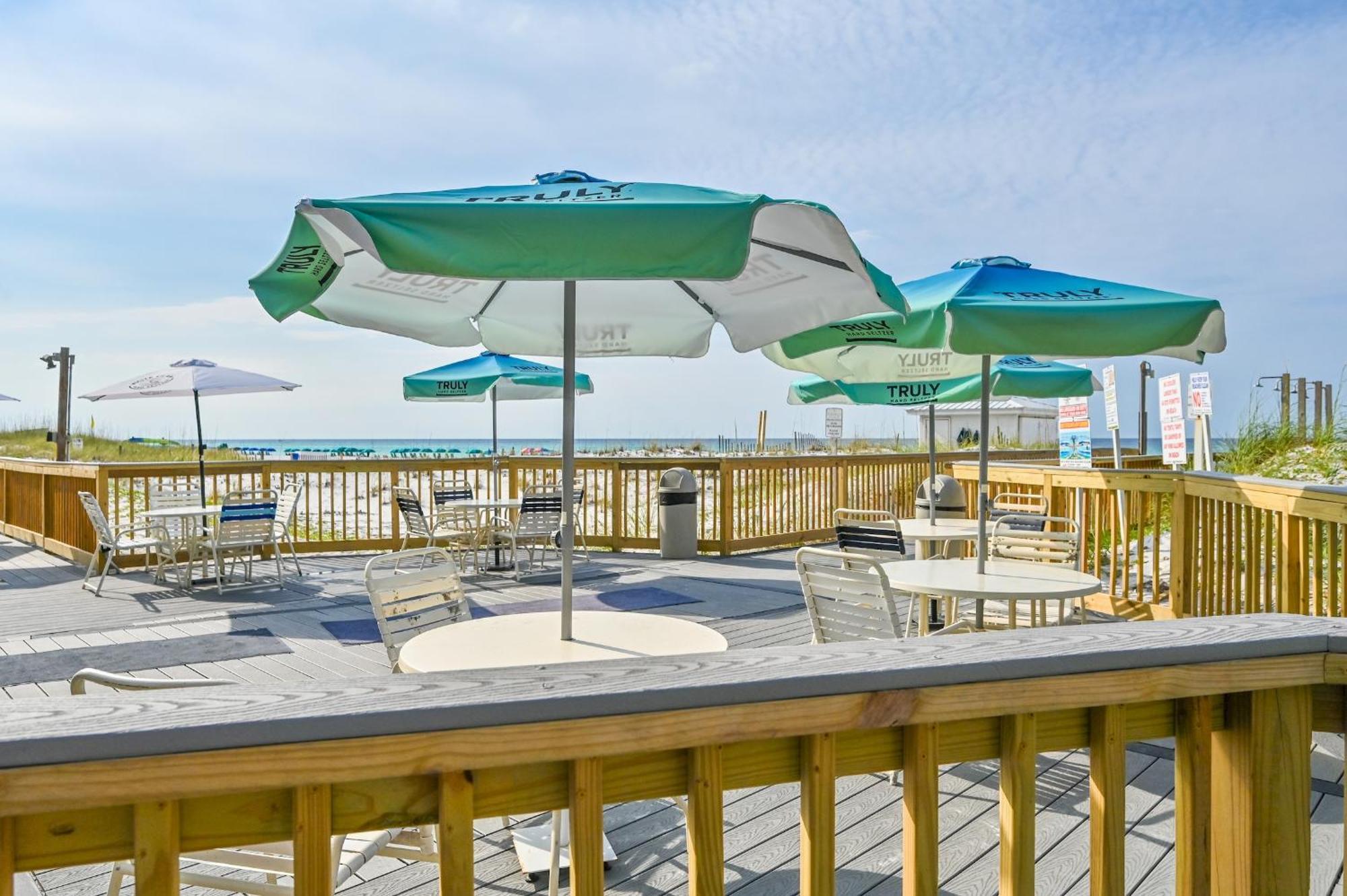 Pelican Beach Resort Destin Exterior photo