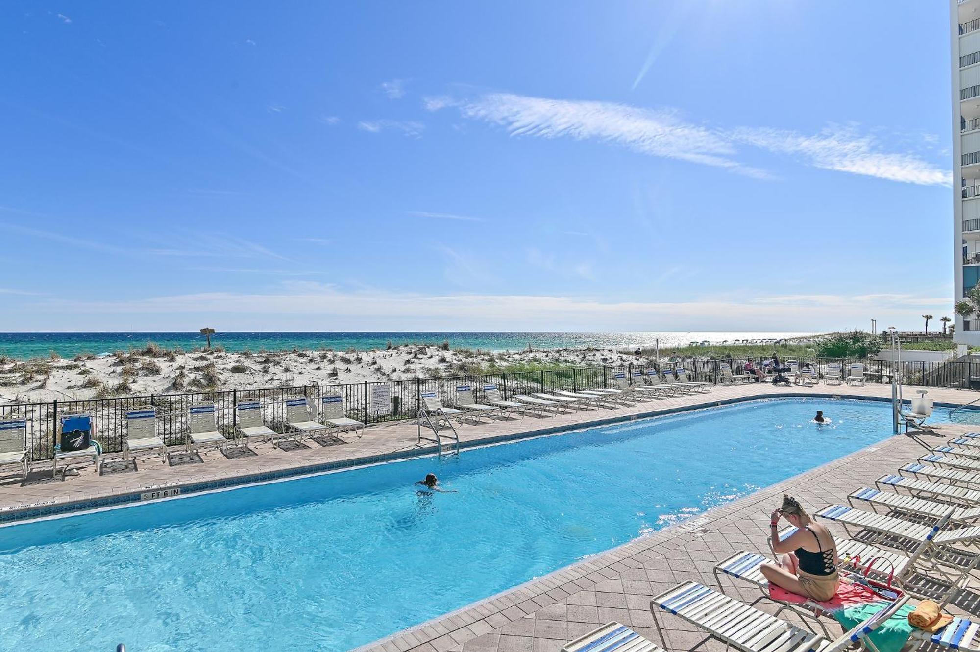 Pelican Beach Resort Destin Exterior photo