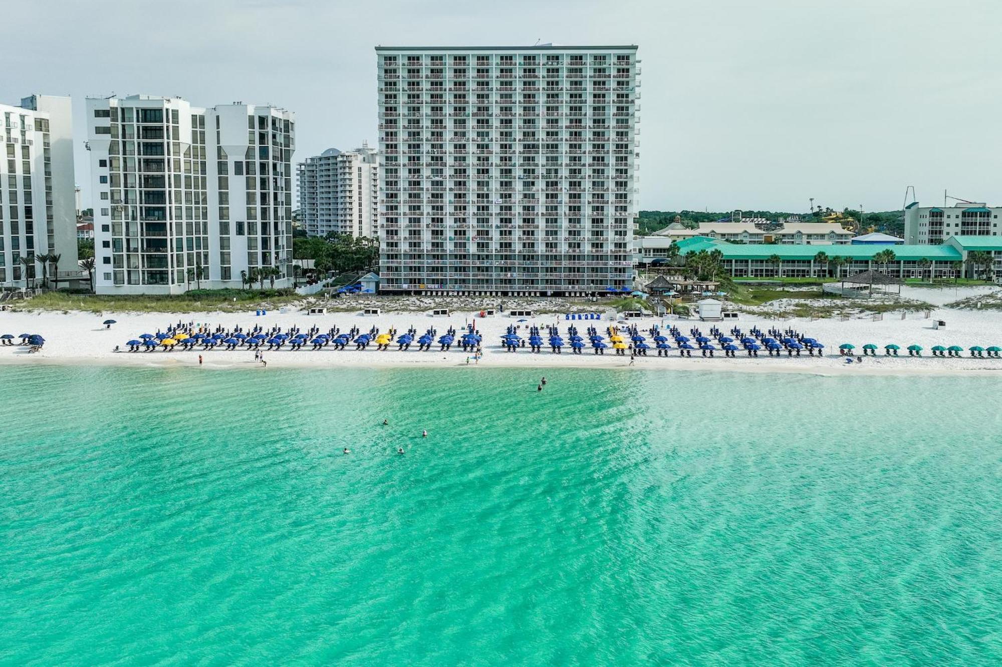 Pelican Beach Resort Destin Exterior photo